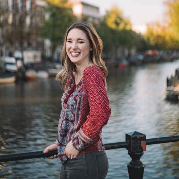 Meet your Posher, Celeste - Picture 4 of 7